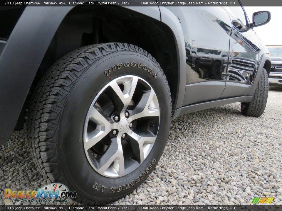 2018 Jeep Cherokee Trailhawk 4x4 Diamond Black Crystal Pearl / Black Photo #17