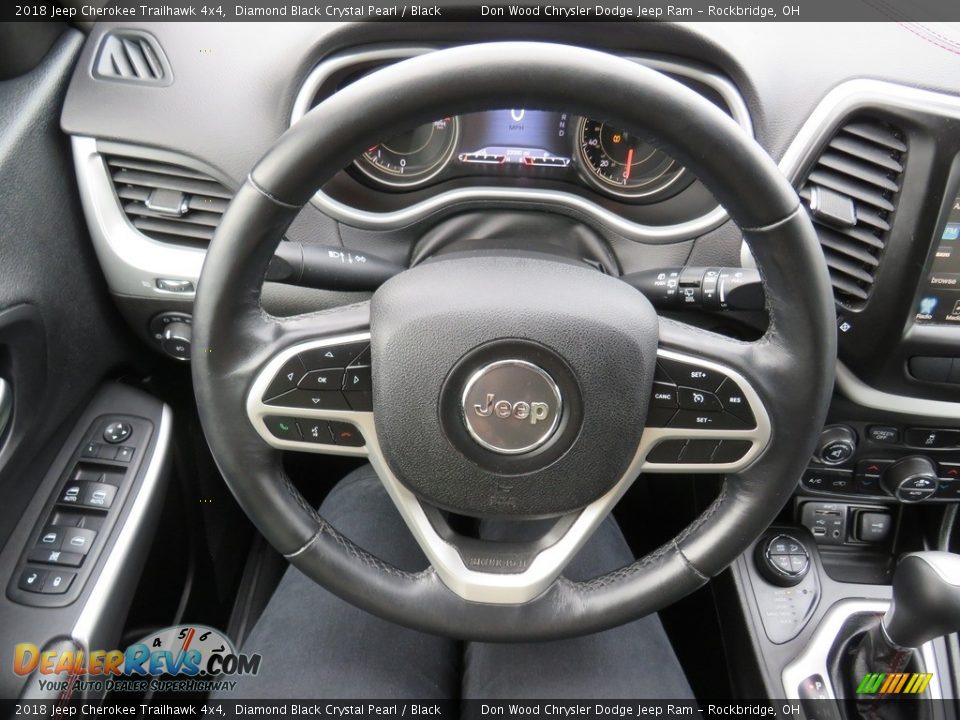 2018 Jeep Cherokee Trailhawk 4x4 Diamond Black Crystal Pearl / Black Photo #30