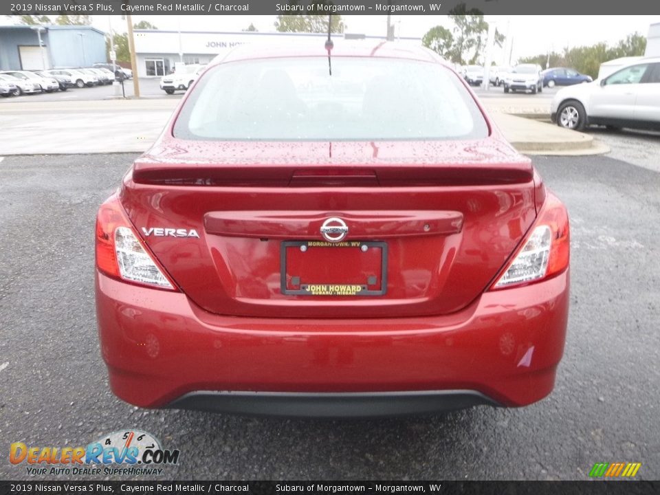 2019 Nissan Versa S Plus Cayenne Red Metallic / Charcoal Photo #5
