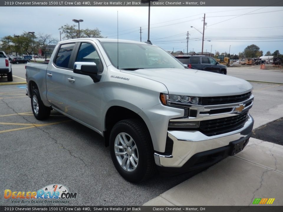 2019 Chevrolet Silverado 1500 LT Crew Cab 4WD Silver Ice Metallic / Jet Black Photo #3