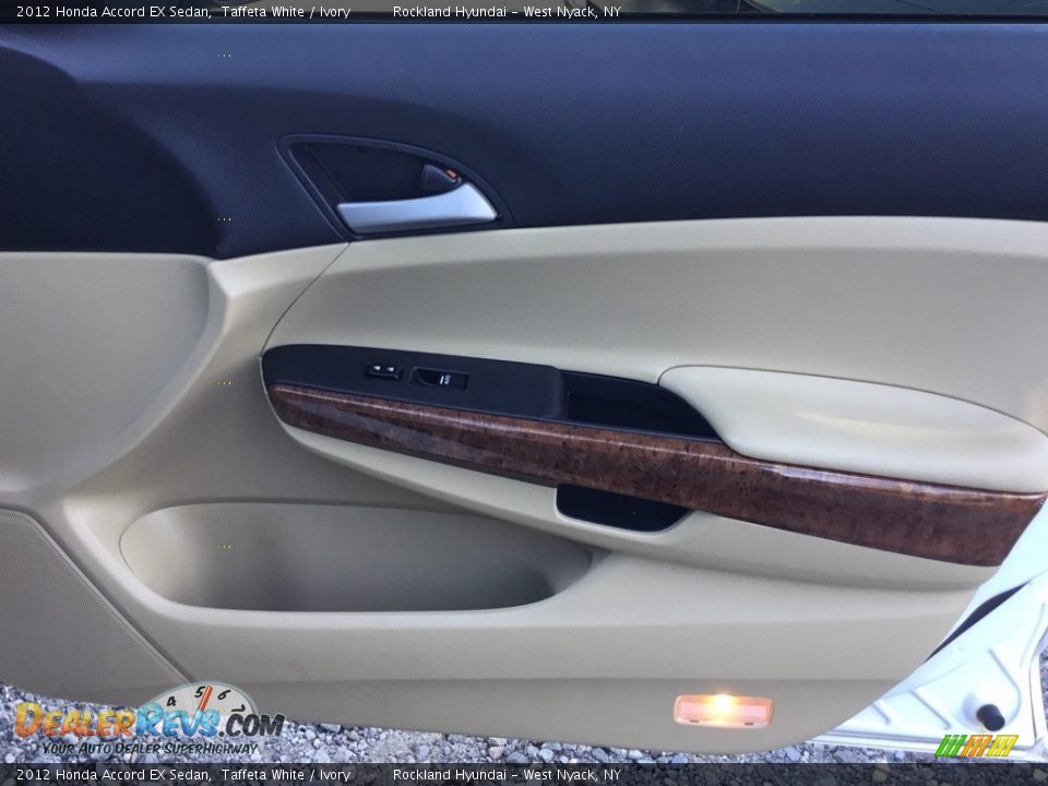 2012 Honda Accord EX Sedan Taffeta White / Ivory Photo #23