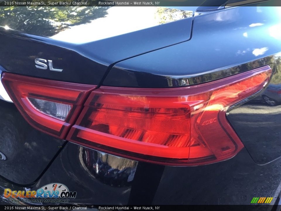 2016 Nissan Maxima SL Super Black / Charcoal Photo #22