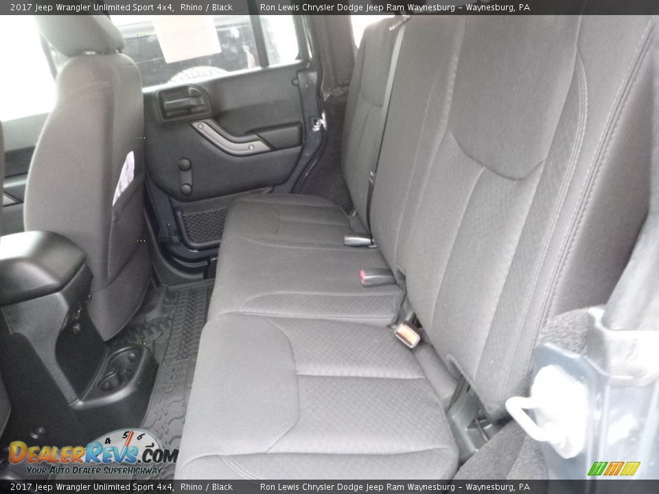 2017 Jeep Wrangler Unlimited Sport 4x4 Rhino / Black Photo #13