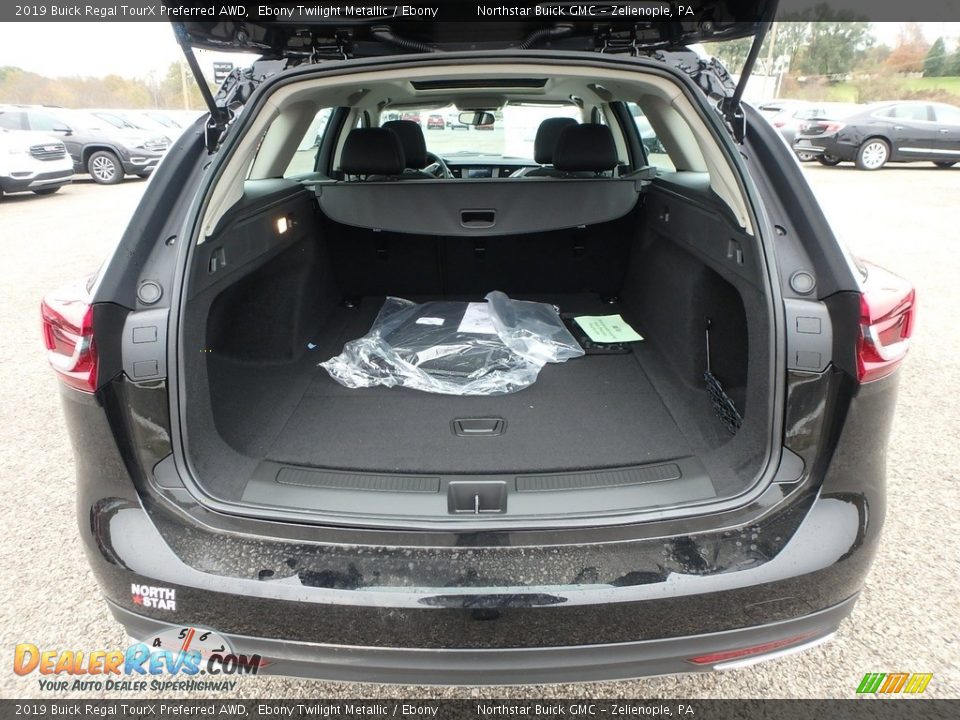 2019 Buick Regal TourX Preferred AWD Trunk Photo #7