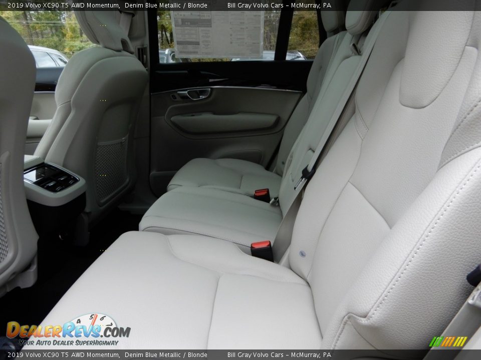 Rear Seat of 2019 Volvo XC90 T5 AWD Momentum Photo #8