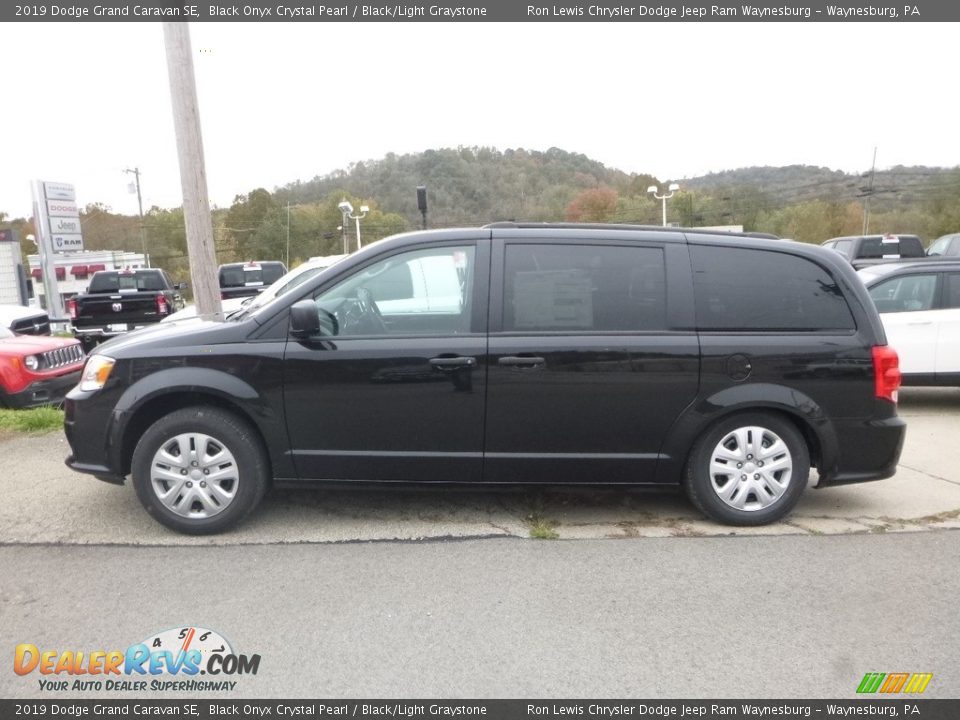 2019 Dodge Grand Caravan SE Black Onyx Crystal Pearl / Black/Light Graystone Photo #2