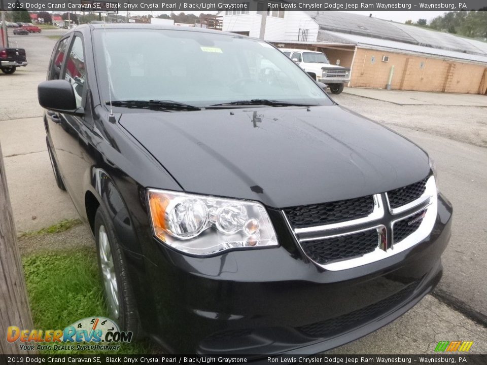 2019 Dodge Grand Caravan SE Black Onyx Crystal Pearl / Black/Light Graystone Photo #11