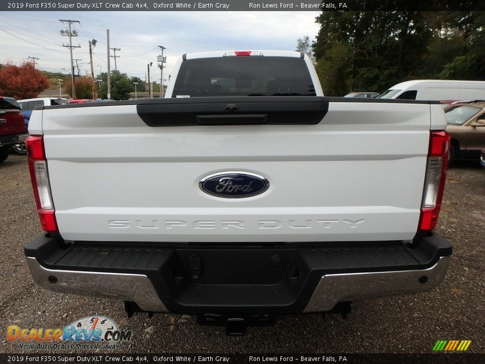 2019 Ford F350 Super Duty XLT Crew Cab 4x4 Oxford White / Earth Gray Photo #3