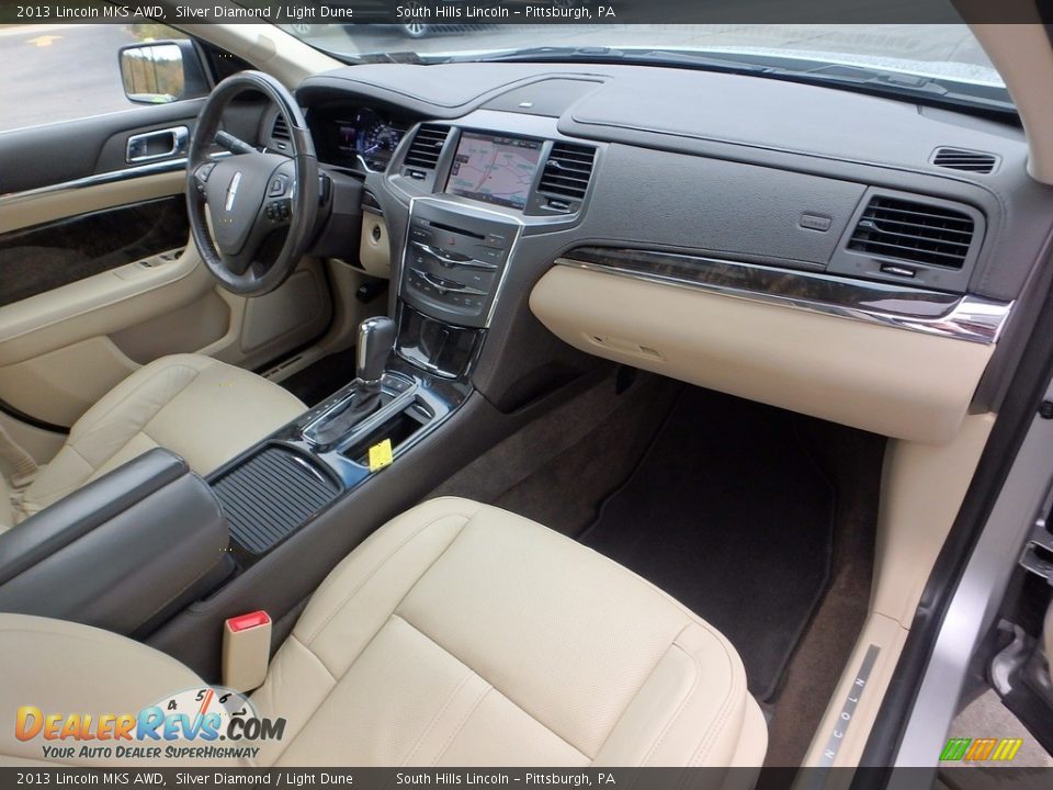 2013 Lincoln MKS AWD Silver Diamond / Light Dune Photo #11
