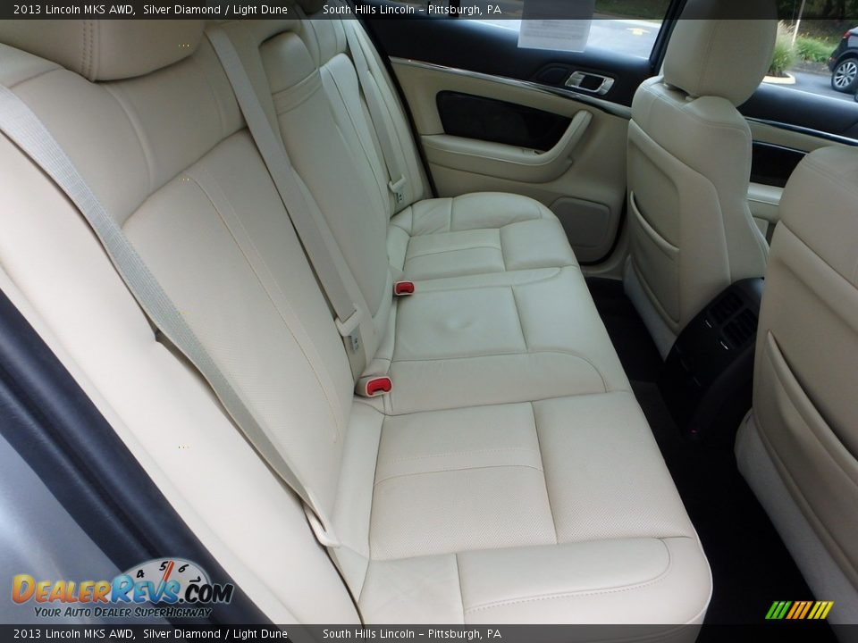 2013 Lincoln MKS AWD Silver Diamond / Light Dune Photo #13