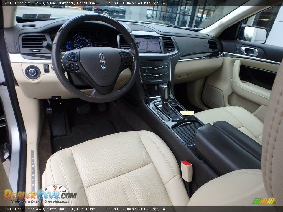 2013 Lincoln MKS AWD Silver Diamond / Light Dune Photo #16