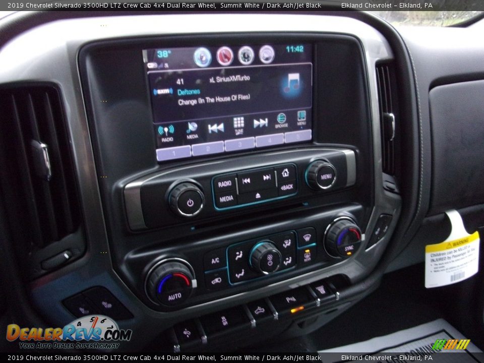 2019 Chevrolet Silverado 3500HD LTZ Crew Cab 4x4 Dual Rear Wheel Summit White / Dark Ash/Jet Black Photo #20