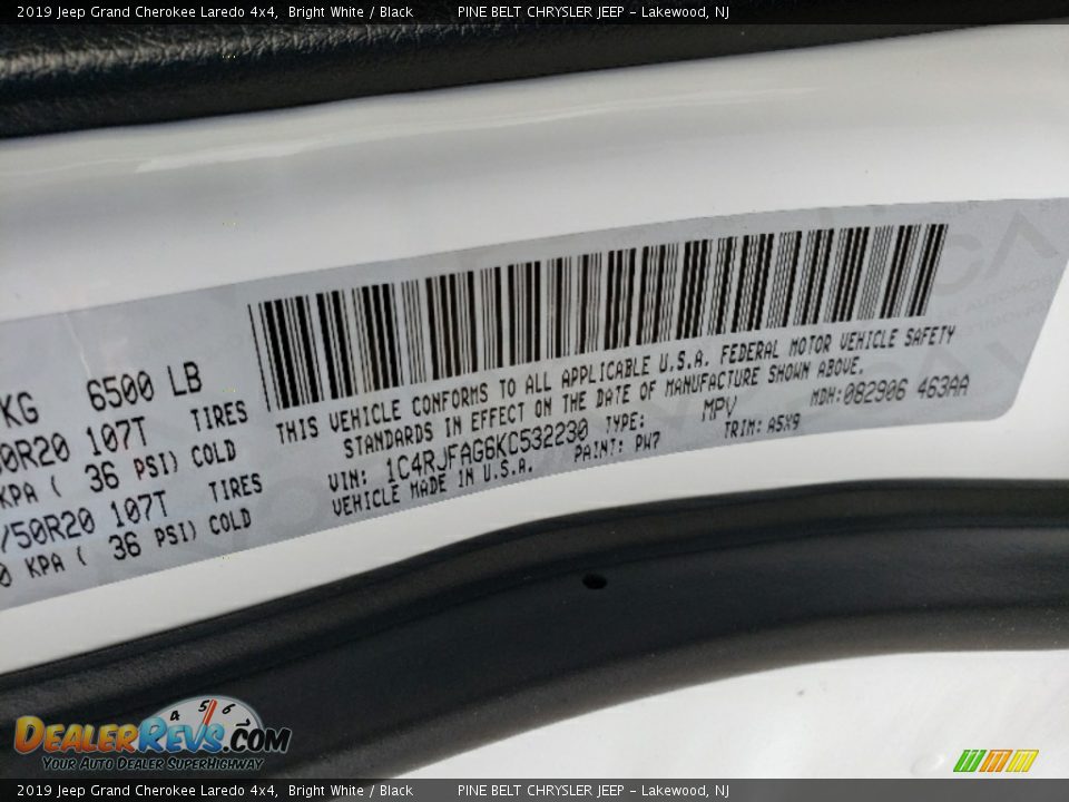 2019 Jeep Grand Cherokee Laredo 4x4 Bright White / Black Photo #9