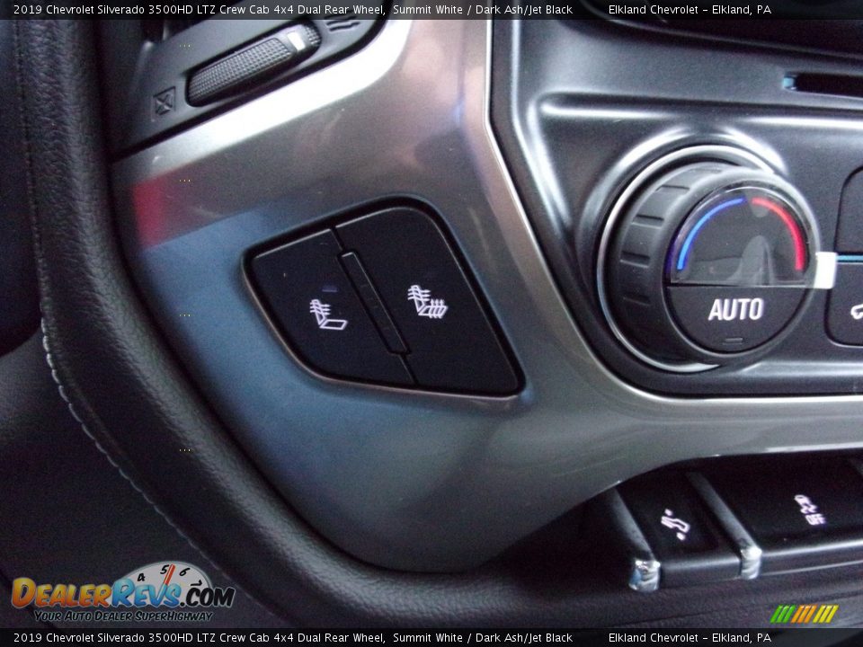 2019 Chevrolet Silverado 3500HD LTZ Crew Cab 4x4 Dual Rear Wheel Summit White / Dark Ash/Jet Black Photo #24