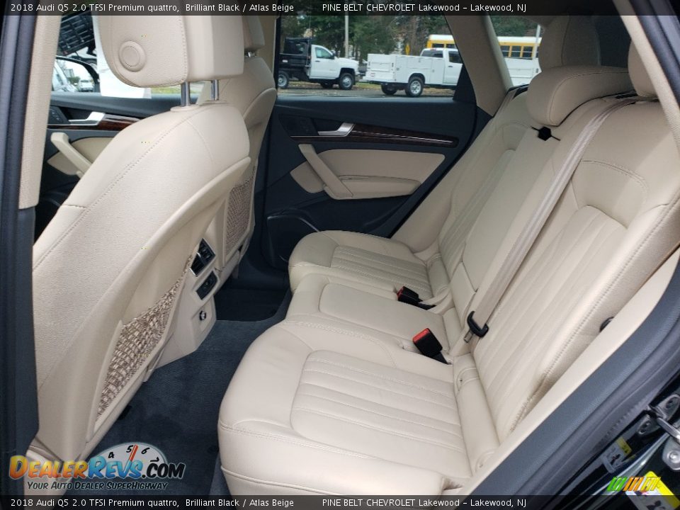 Rear Seat of 2018 Audi Q5 2.0 TFSI Premium quattro Photo #19