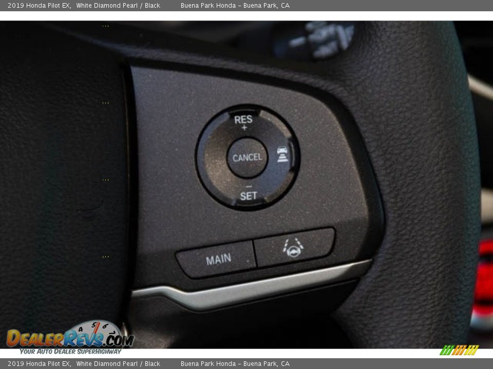 Controls of 2019 Honda Pilot EX Photo #22