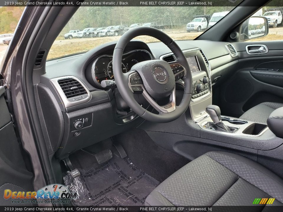 2019 Jeep Grand Cherokee Laredo 4x4 Granite Crystal Metallic / Black Photo #7