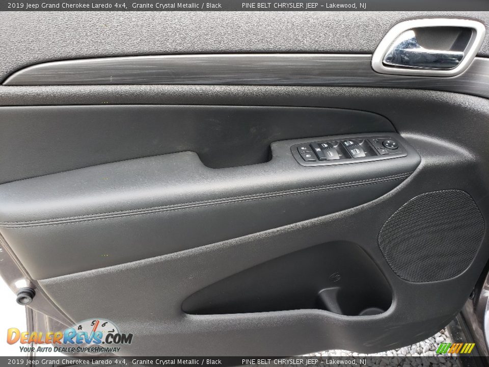 2019 Jeep Grand Cherokee Laredo 4x4 Granite Crystal Metallic / Black Photo #8
