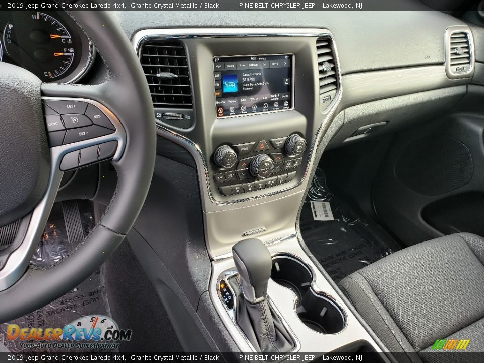 2019 Jeep Grand Cherokee Laredo 4x4 Granite Crystal Metallic / Black Photo #10