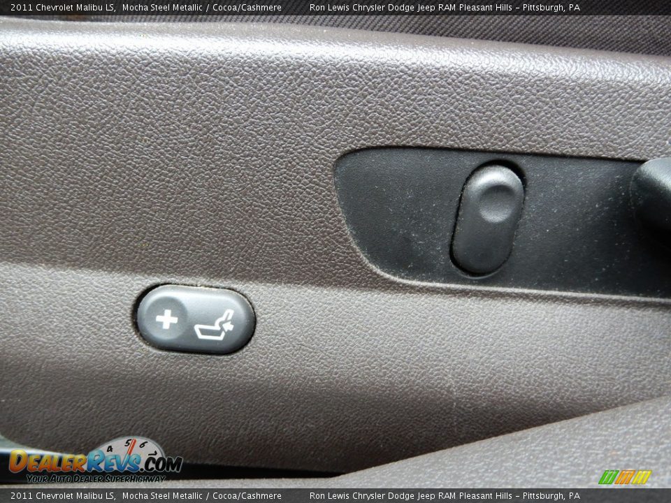 2011 Chevrolet Malibu LS Mocha Steel Metallic / Cocoa/Cashmere Photo #17