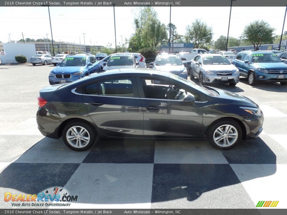 2016 Chevrolet Cruze LT Sedan Tungsten Metallic / Jet Black Photo #3