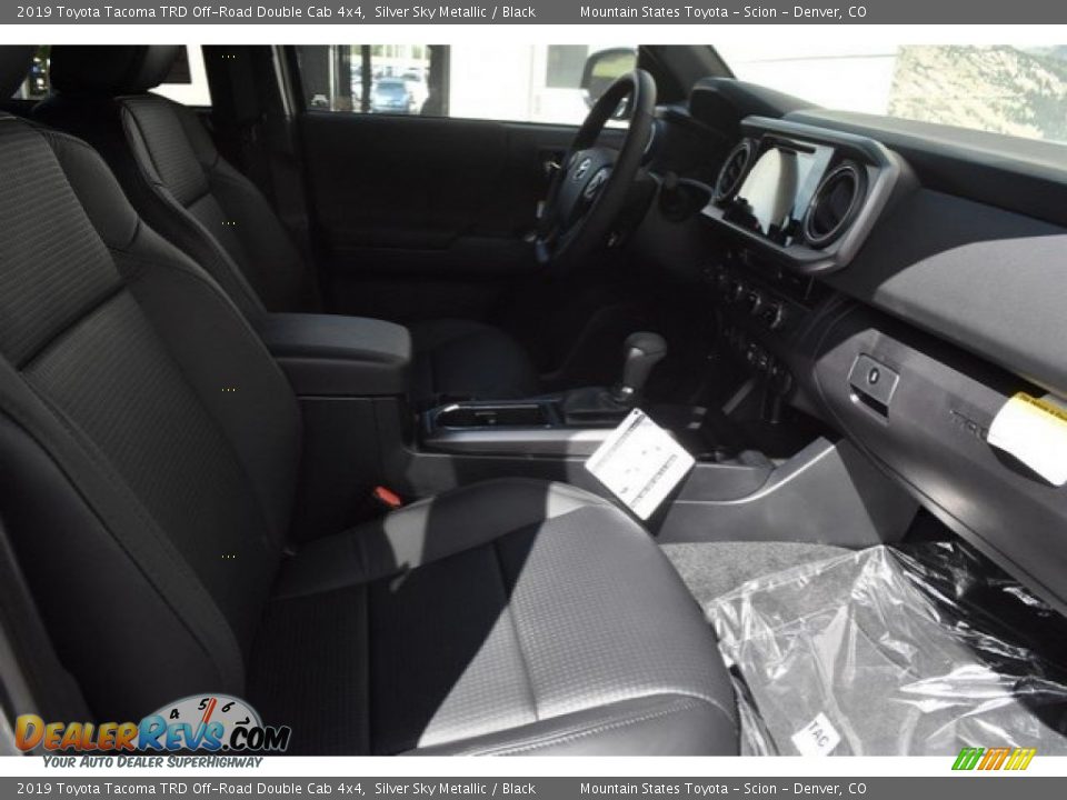 2019 Toyota Tacoma TRD Off-Road Double Cab 4x4 Silver Sky Metallic / Black Photo #12