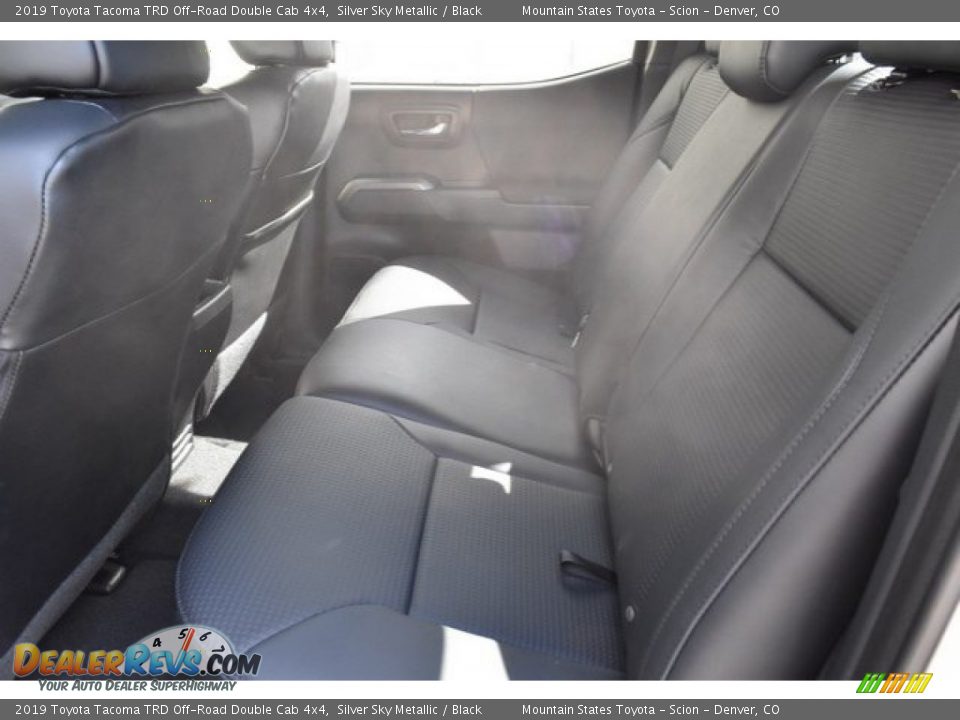 2019 Toyota Tacoma TRD Off-Road Double Cab 4x4 Silver Sky Metallic / Black Photo #15