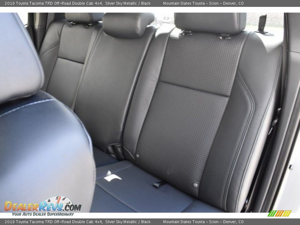 2019 Toyota Tacoma TRD Off-Road Double Cab 4x4 Silver Sky Metallic / Black Photo #16
