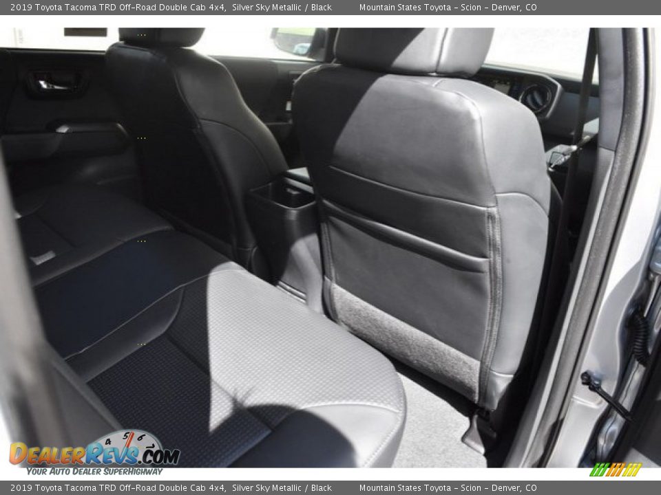 2019 Toyota Tacoma TRD Off-Road Double Cab 4x4 Silver Sky Metallic / Black Photo #17