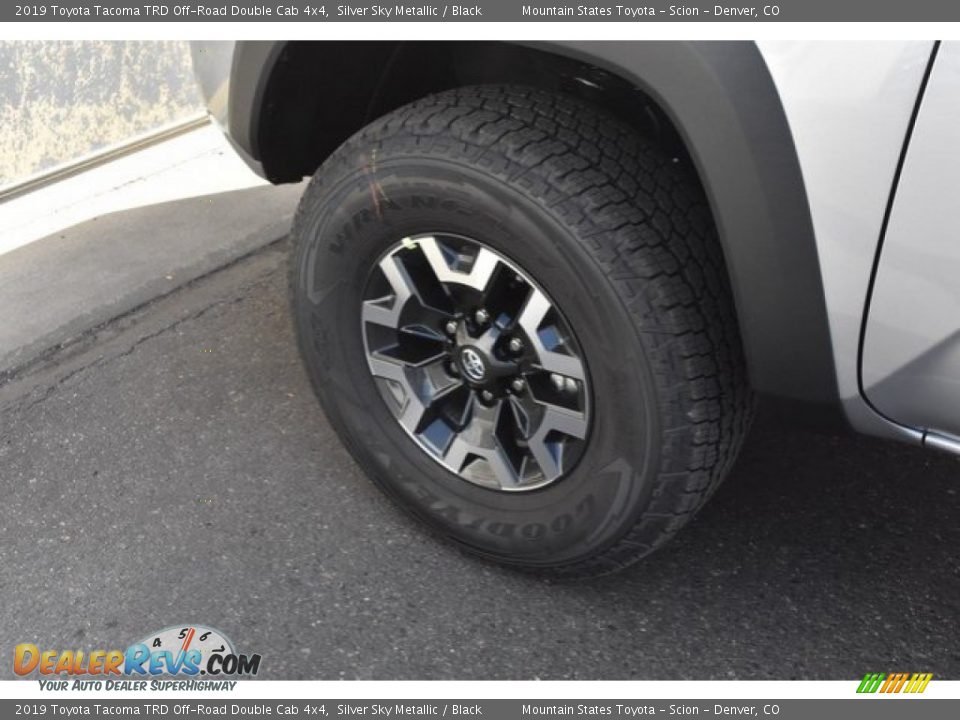 2019 Toyota Tacoma TRD Off-Road Double Cab 4x4 Silver Sky Metallic / Black Photo #32