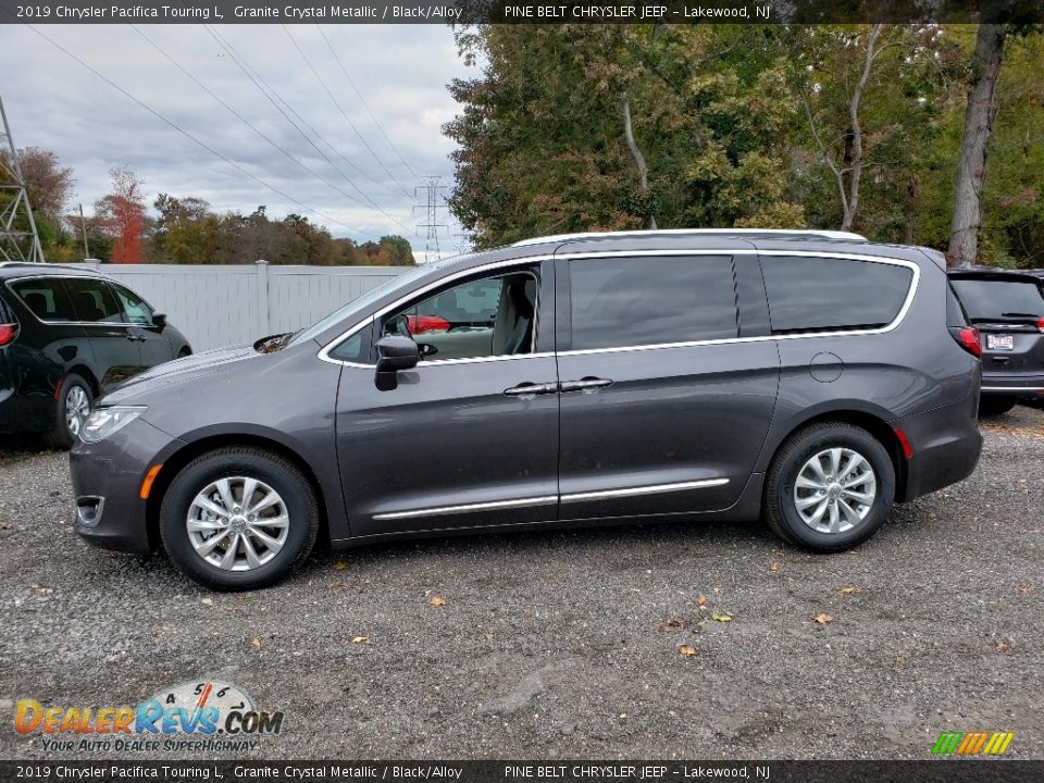 2019 Chrysler Pacifica Touring L Granite Crystal Metallic / Black/Alloy Photo #3