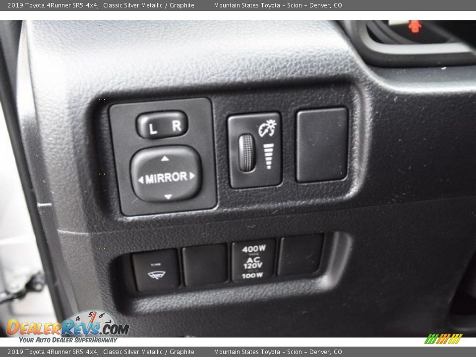 Controls of 2019 Toyota 4Runner SR5 4x4 Photo #25