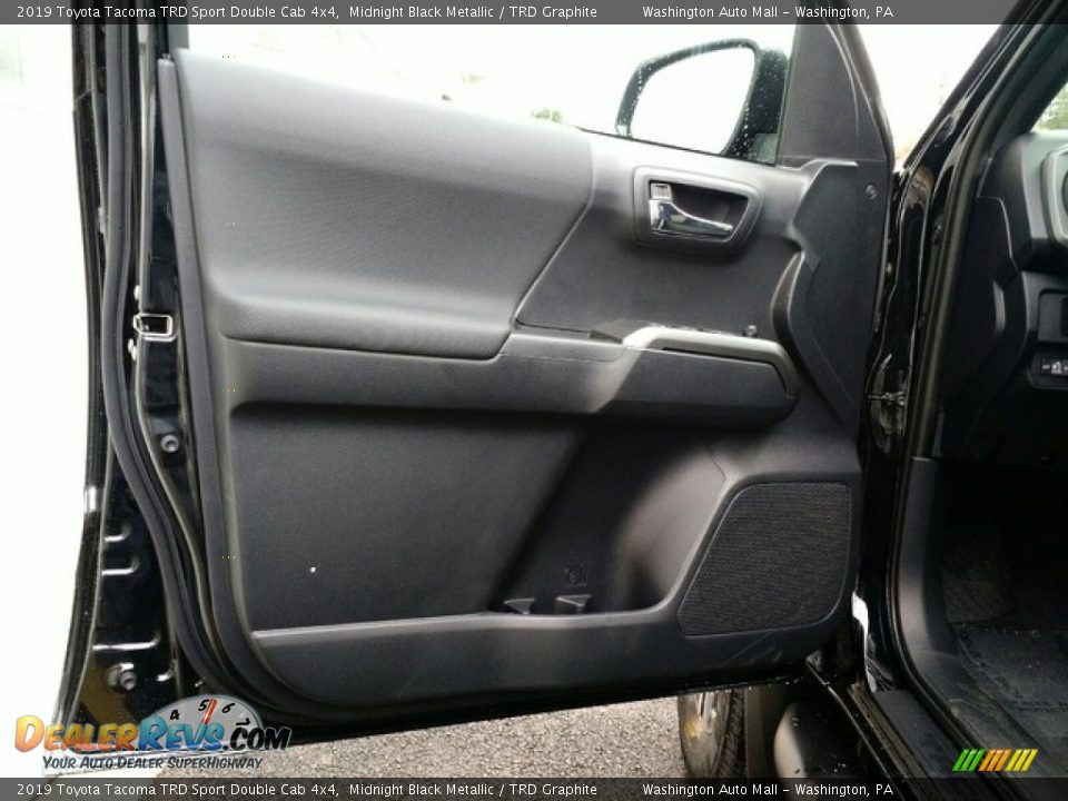 Door Panel of 2019 Toyota Tacoma TRD Sport Double Cab 4x4 Photo #8