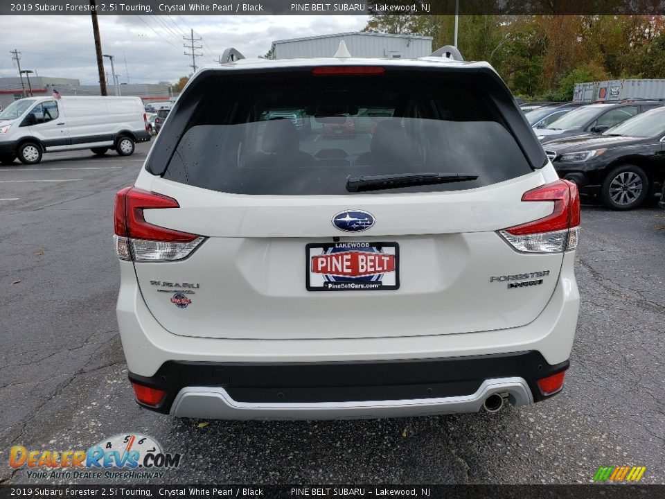 2019 Subaru Forester 2.5i Touring Crystal White Pearl / Black Photo #5