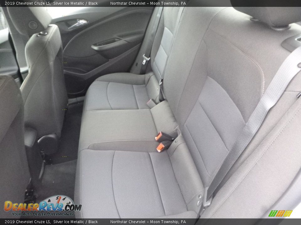 2019 Chevrolet Cruze LS Silver Ice Metallic / Black Photo #12