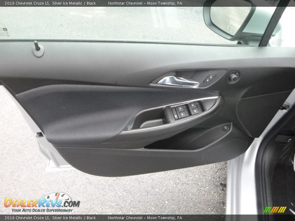 2019 Chevrolet Cruze LS Silver Ice Metallic / Black Photo #14