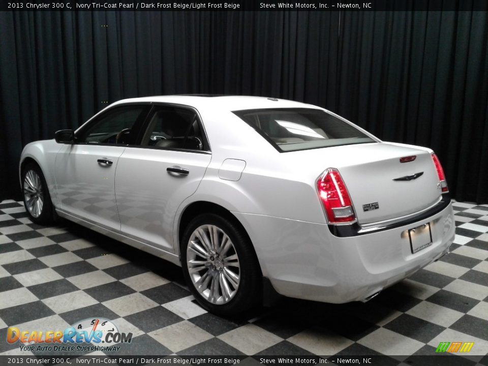 2013 Chrysler 300 C Ivory Tri-Coat Pearl / Dark Frost Beige/Light Frost Beige Photo #8