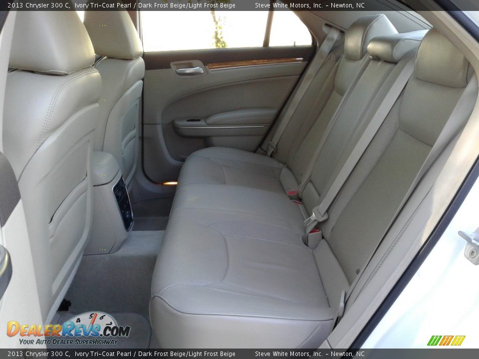 2013 Chrysler 300 C Ivory Tri-Coat Pearl / Dark Frost Beige/Light Frost Beige Photo #11