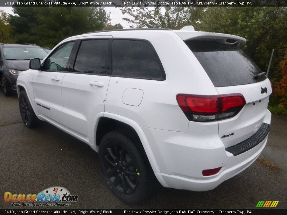 2019 Jeep Grand Cherokee Altitude 4x4 Bright White / Black Photo #3