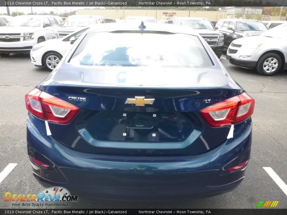 2019 Chevrolet Cruze LT Pacific Blue Metallic / Jet Black/­Galvanized Photo #4