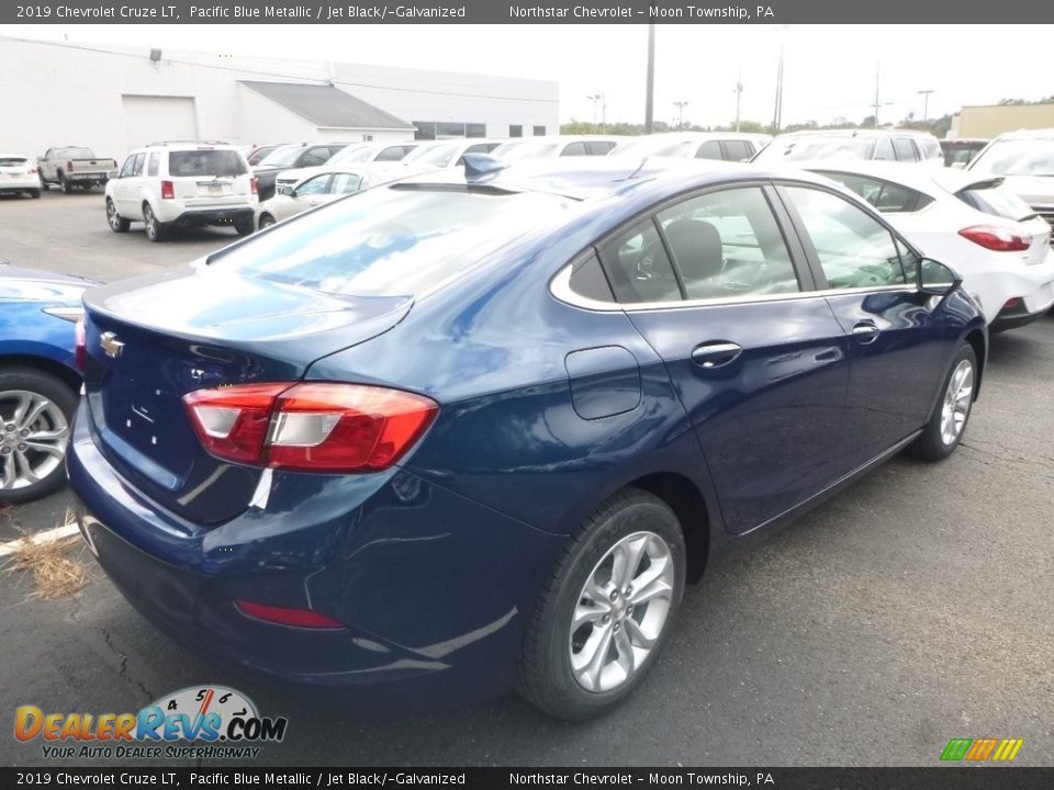 2019 Chevrolet Cruze LT Pacific Blue Metallic / Jet Black/­Galvanized Photo #5