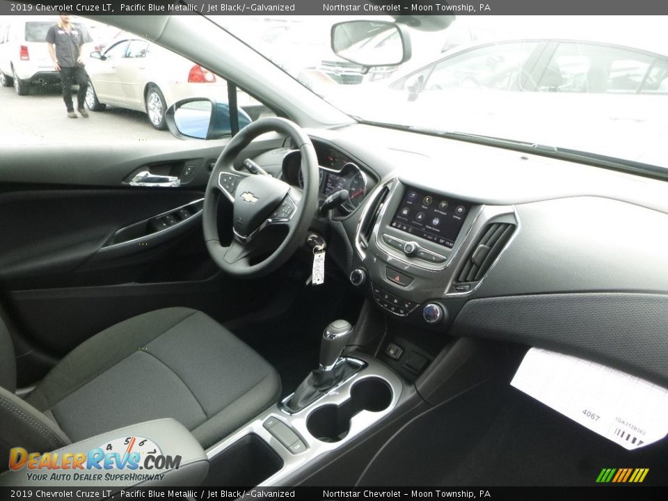 2019 Chevrolet Cruze LT Pacific Blue Metallic / Jet Black/­Galvanized Photo #10