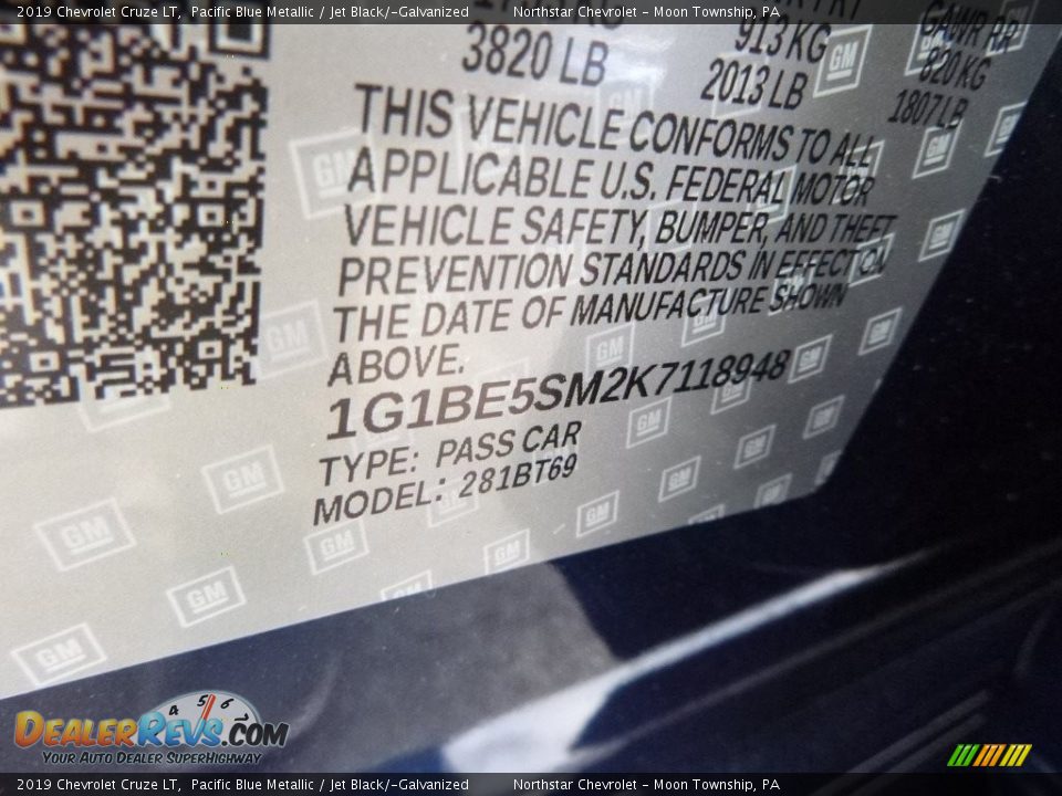2019 Chevrolet Cruze LT Pacific Blue Metallic / Jet Black/­Galvanized Photo #15