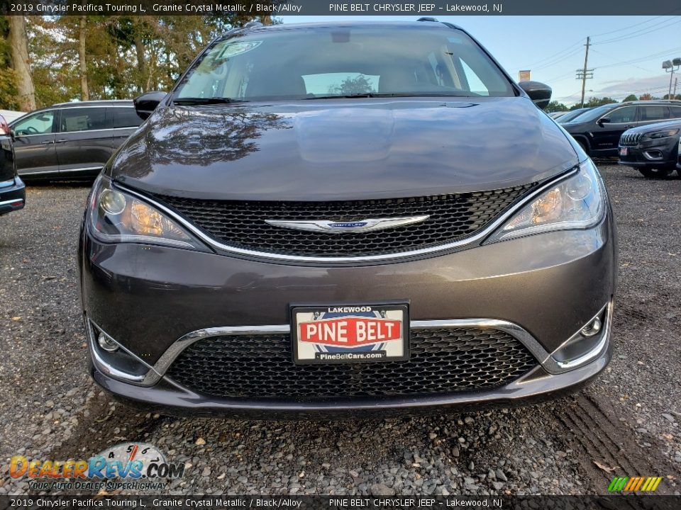 2019 Chrysler Pacifica Touring L Granite Crystal Metallic / Black/Alloy Photo #2