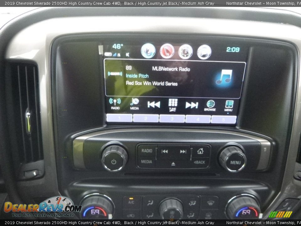 2019 Chevrolet Silverado 2500HD High Country Crew Cab 4WD Black / High Country Jet Black/­Medium Ash Gray Photo #17