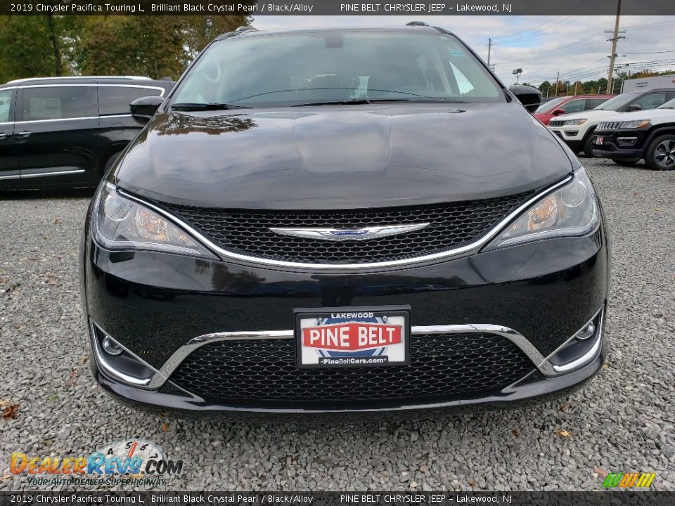 2019 Chrysler Pacifica Touring L Brilliant Black Crystal Pearl / Black/Alloy Photo #2