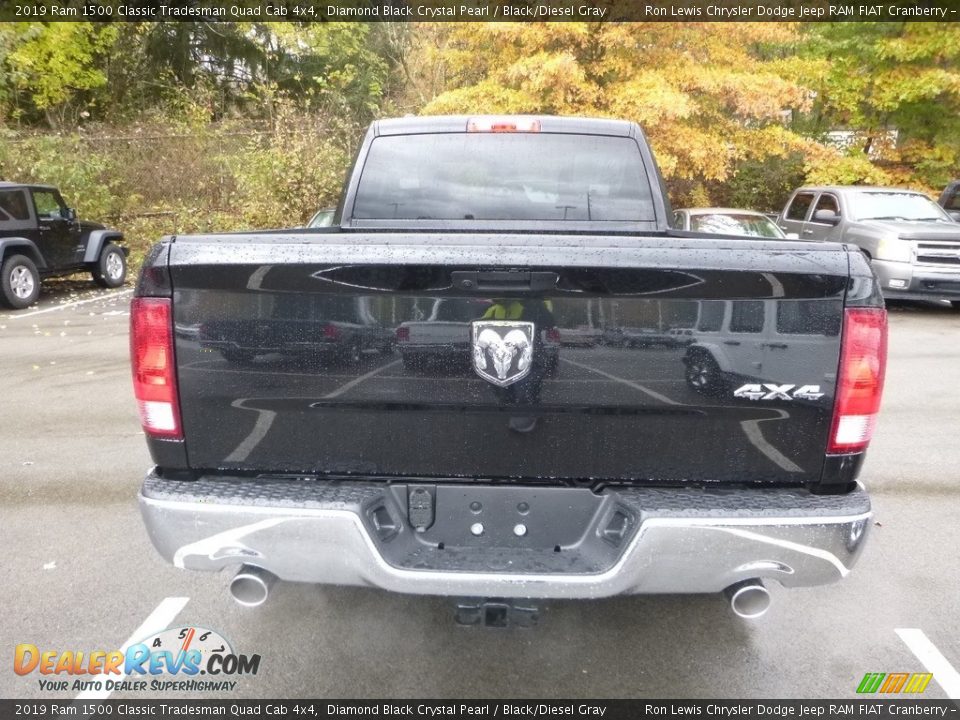 2019 Ram 1500 Classic Tradesman Quad Cab 4x4 Diamond Black Crystal Pearl / Black/Diesel Gray Photo #4