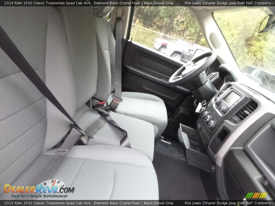 2019 Ram 1500 Classic Tradesman Quad Cab 4x4 Diamond Black Crystal Pearl / Black/Diesel Gray Photo #10