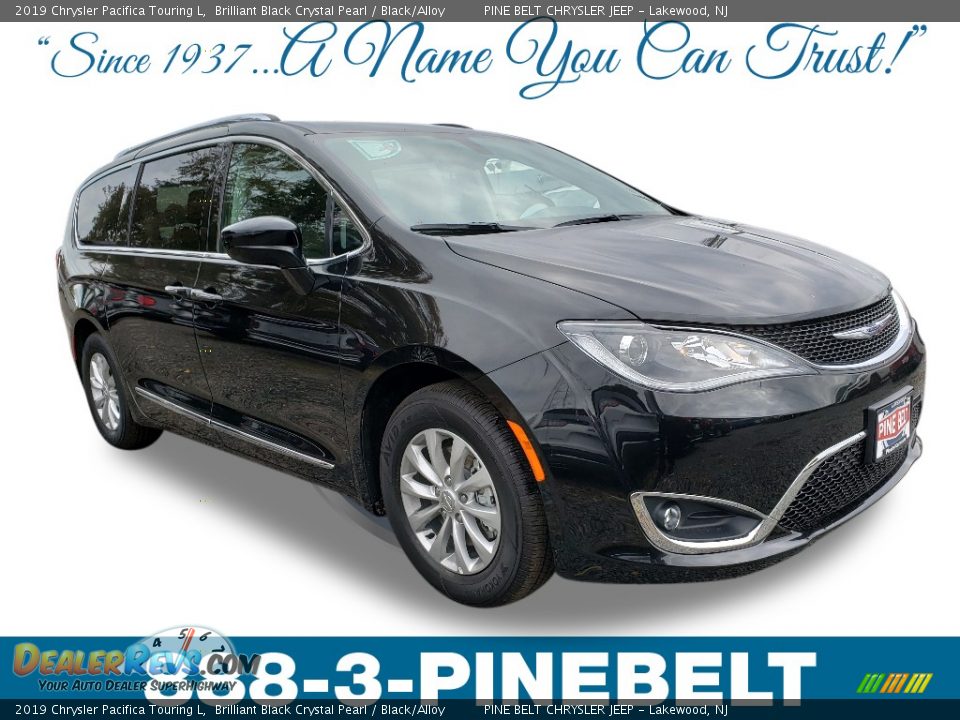 2019 Chrysler Pacifica Touring L Brilliant Black Crystal Pearl / Black/Alloy Photo #1