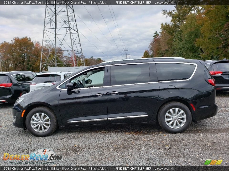 2019 Chrysler Pacifica Touring L Brilliant Black Crystal Pearl / Black/Alloy Photo #3